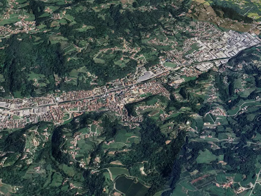 Immagine 8 di Ufficio in vendita  in Piazzale Mariano Rumor a Chiampo