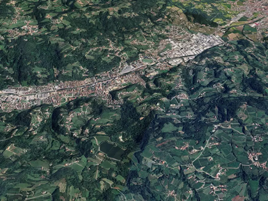 Immagine 9 di Ufficio in vendita  in Piazzale Mariano Rumor a Chiampo