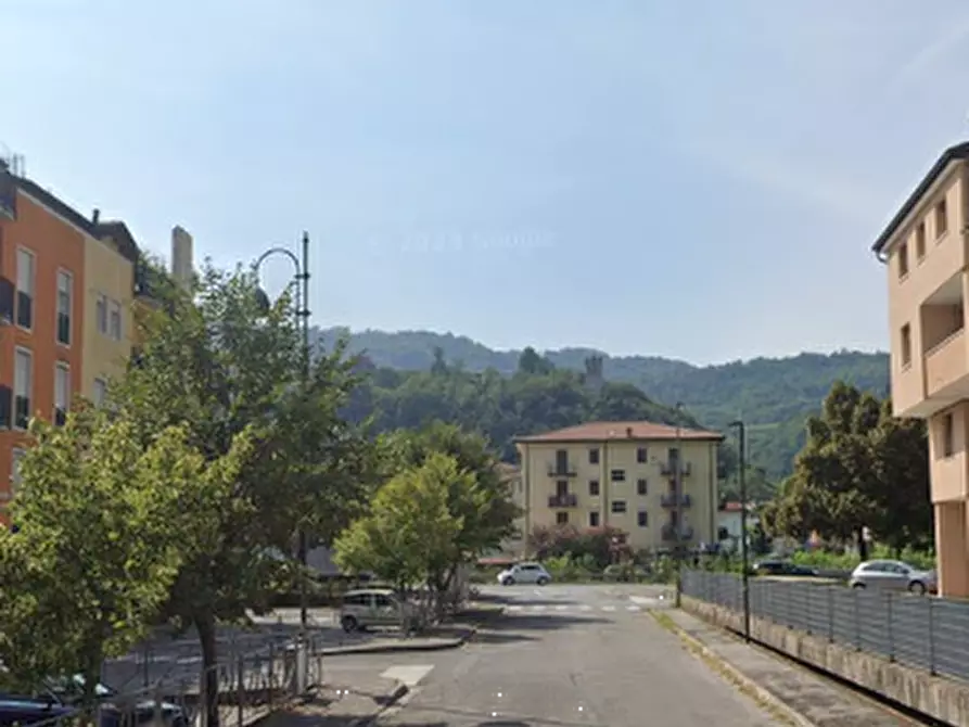 Immagine 11 di Ufficio in vendita  in Piazzale Mariano Rumor a Chiampo