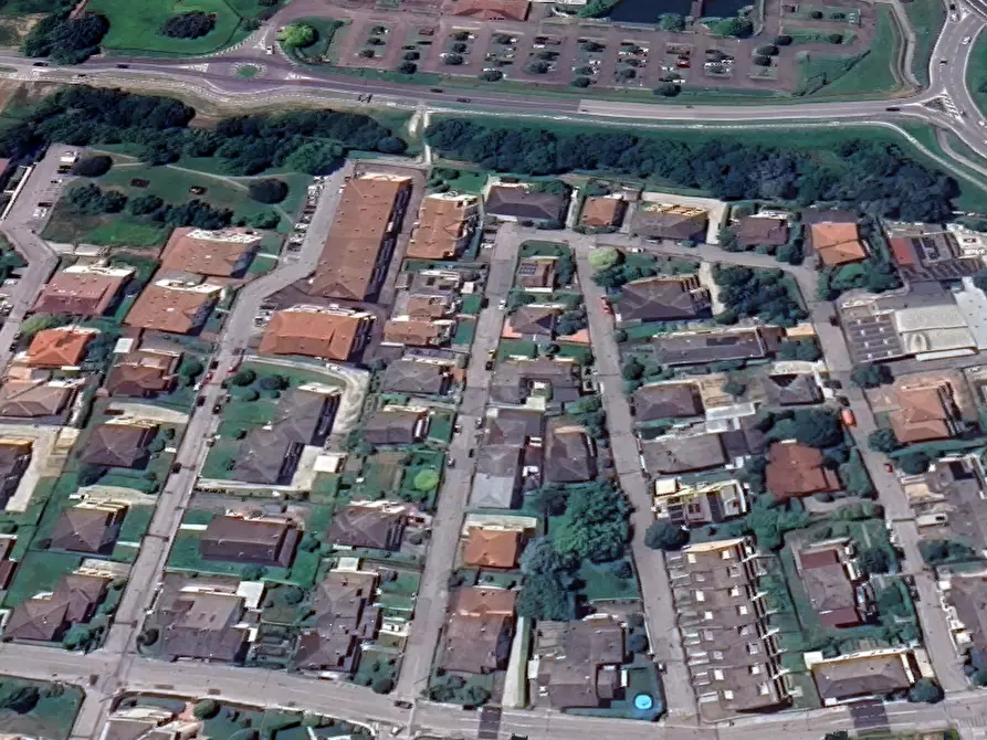 Immagine 10 di Appartamento in vendita  in Via Firenze  a Torri Di Quartesolo