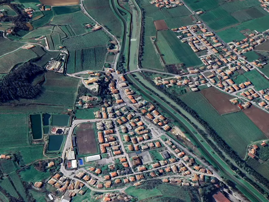 Immagine 13 di Appartamento in vendita  in Piazza Umberto I a Sarego