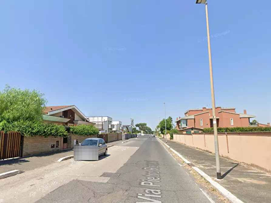 Immagine 15 di Villa in vendita  in Via Pietro Romani a Roma