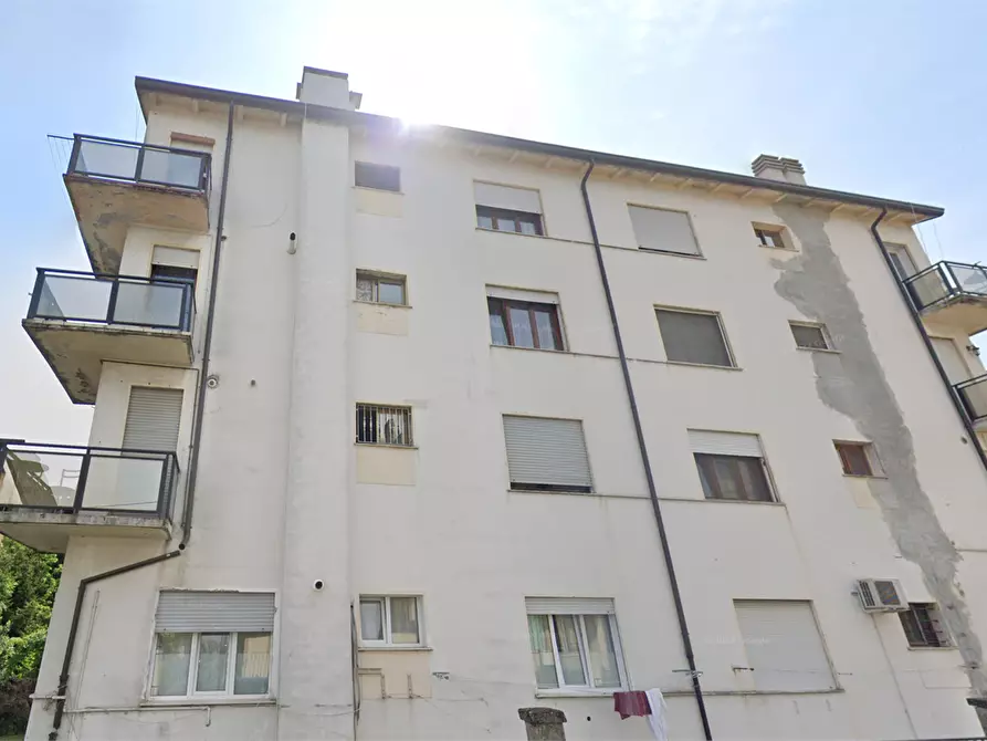 Immagine 9 di Appartamento in vendita  in Via Nicolò Vergottini a Venezia