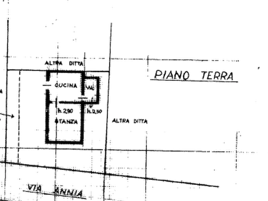Immagine 4 di Porzione di casa in vendita  in Via Annia a Venezia