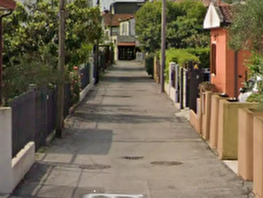 Immagine 6 di Porzione di casa in vendita  in Via Annia a Venezia