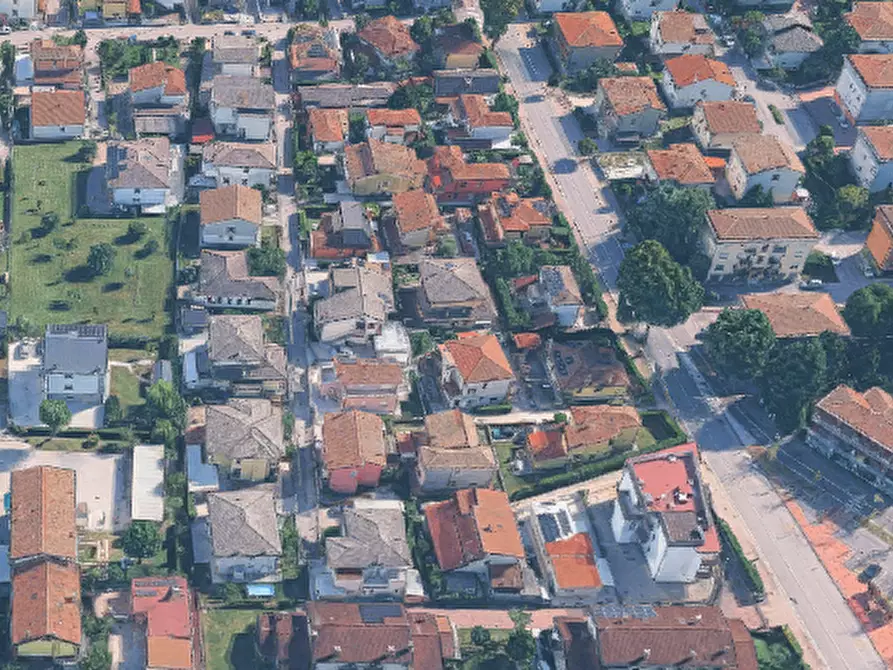 Immagine 1 di Porzione di casa in vendita  in Via Annia a Venezia