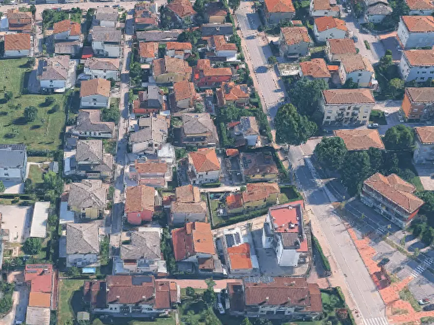 Immagine 2 di Porzione di casa in vendita  in Via Annia a Venezia