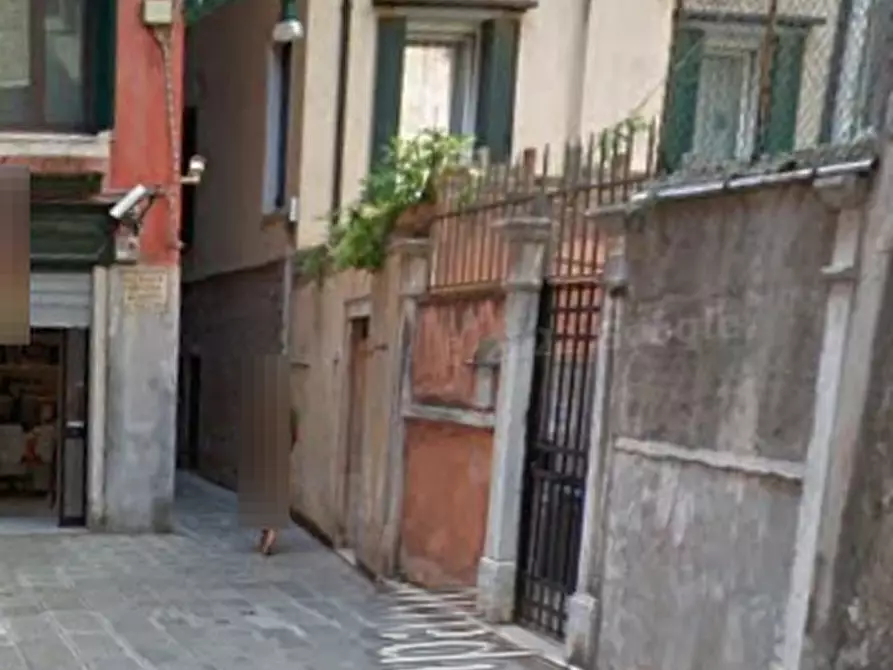 Immagine 4 di Laboratorio in vendita  in Sestiere Castello a Venezia