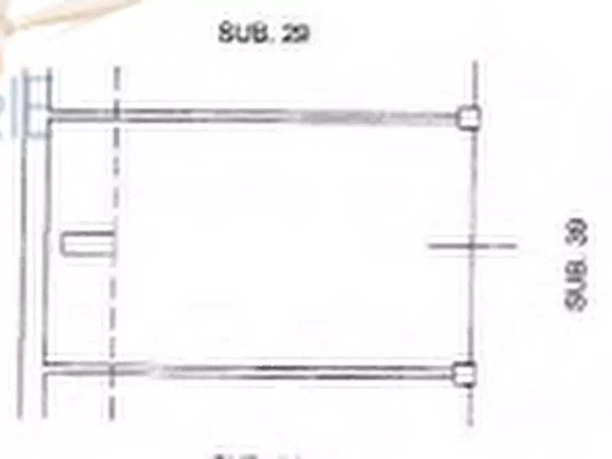 Immagine 14 di Garage in vendita  in Via Pietro Romani a Roma