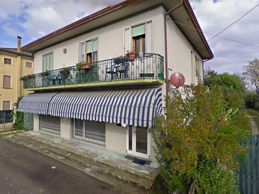 Immagine 1 di Appartamento in vendita  in Via Cornio a Camponogara