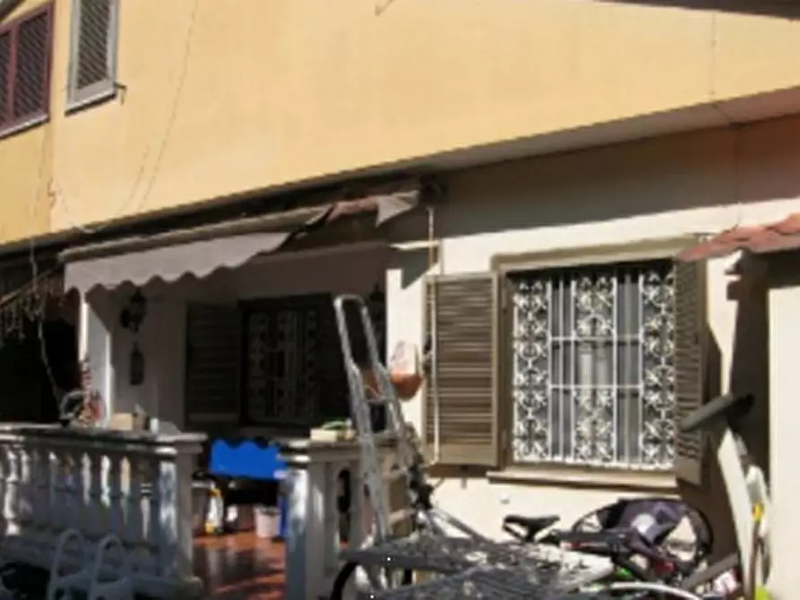 Immagine 2 di Appartamento in vendita  in Via Cefalù a Pomezia