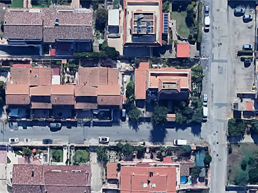 Immagine 13 di Appartamento in vendita  in Via Cefalù a Pomezia