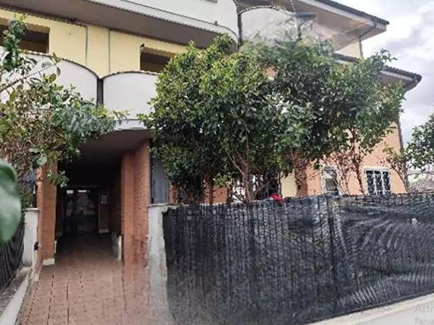 Immagine 4 di Appartamento in vendita  in Via Riola Sardo a Roma