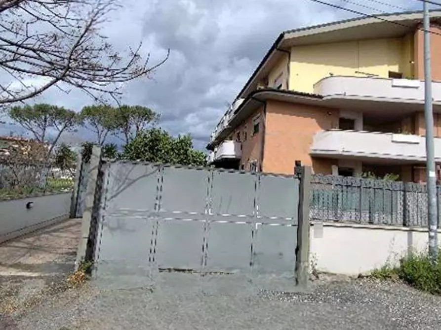 Immagine 6 di Appartamento in vendita  in Via Riola Sardo a Roma