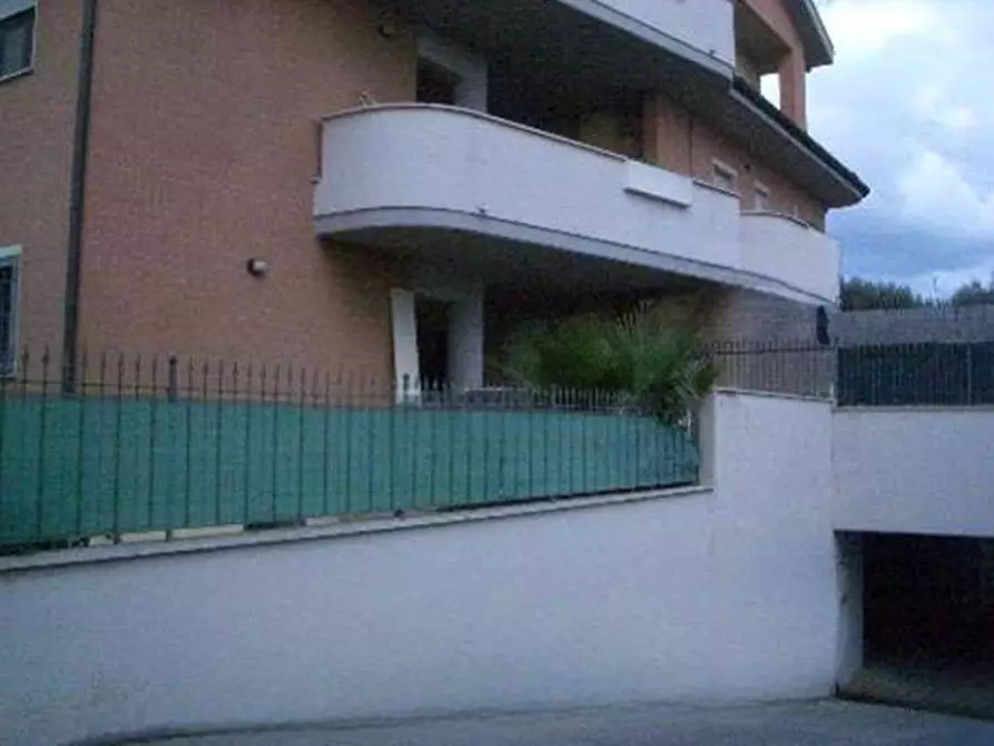 Immagine 11 di Appartamento in vendita  in Via Riola Sardo a Roma