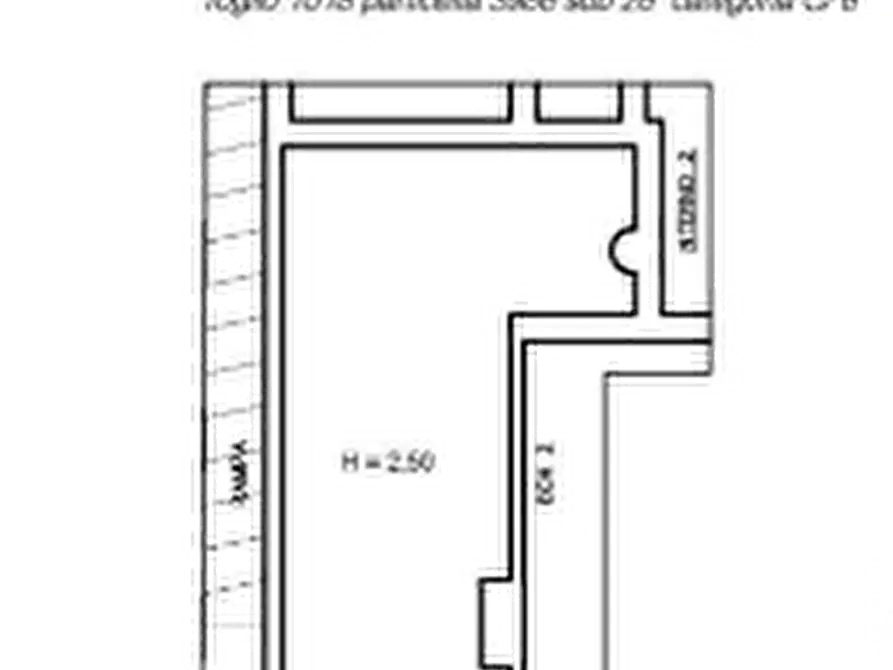 Immagine 4 di Garage in vendita  in Via Riola Sardo a Roma