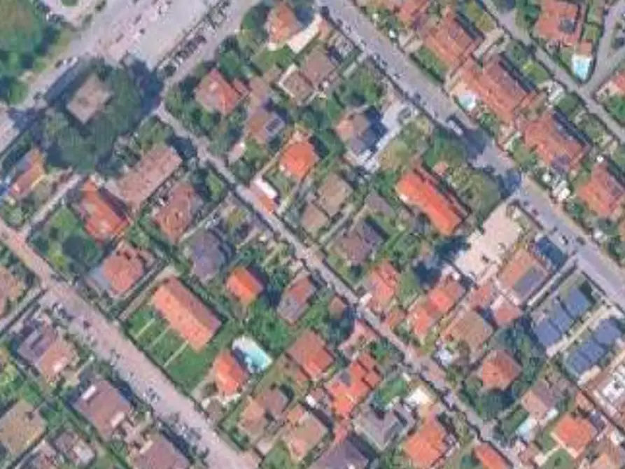 Immagine 11 di Garage in vendita  in Via Riola Sardo a Roma