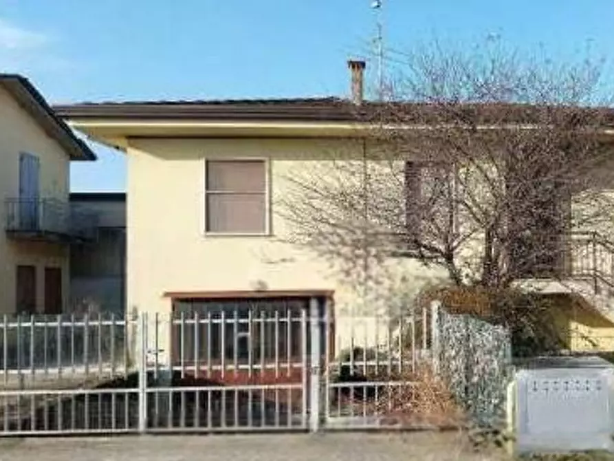Immagine 5 di Casa indipendente in vendita  in Via Paolo Sesto a Acquafredda