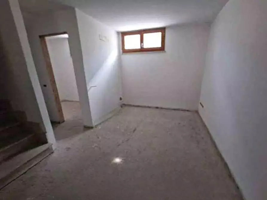 Immagine 25 di Villa in vendita  in Via Pietro Romani a Roma