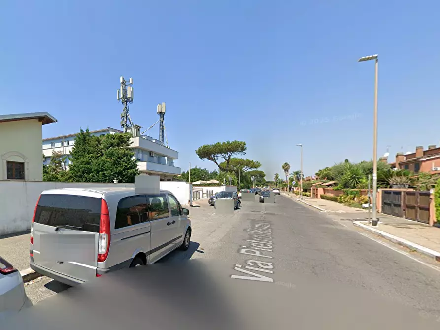Immagine 17 di Villa in vendita  in Via Pietro Romani a Roma