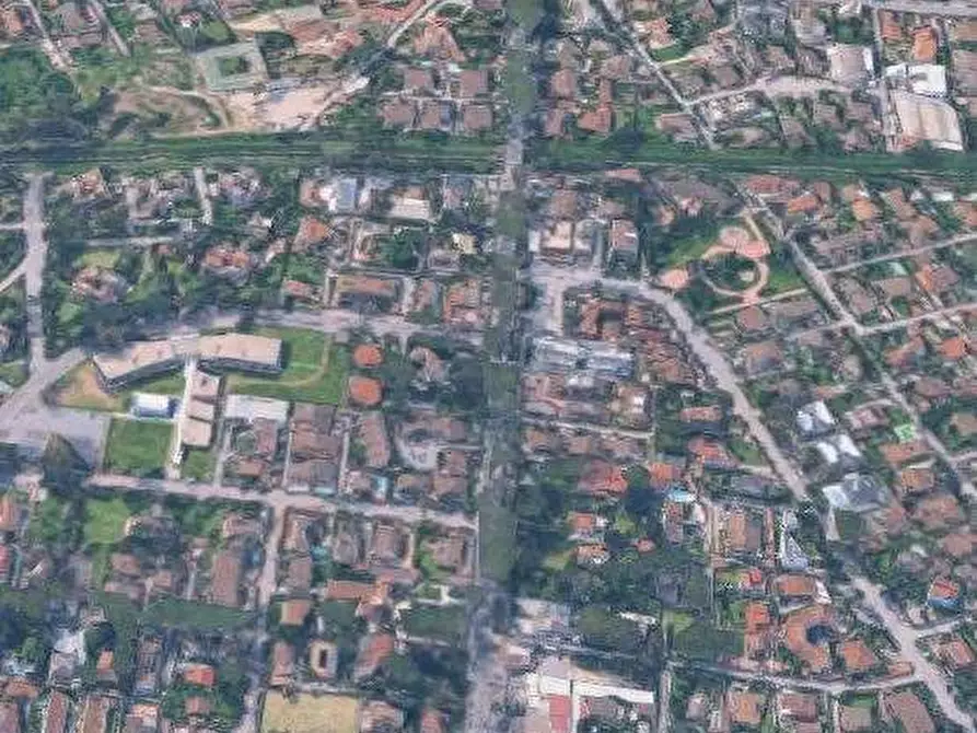 Immagine 6 di Appartamento in vendita  in Viale di Castel Porziano a Roma