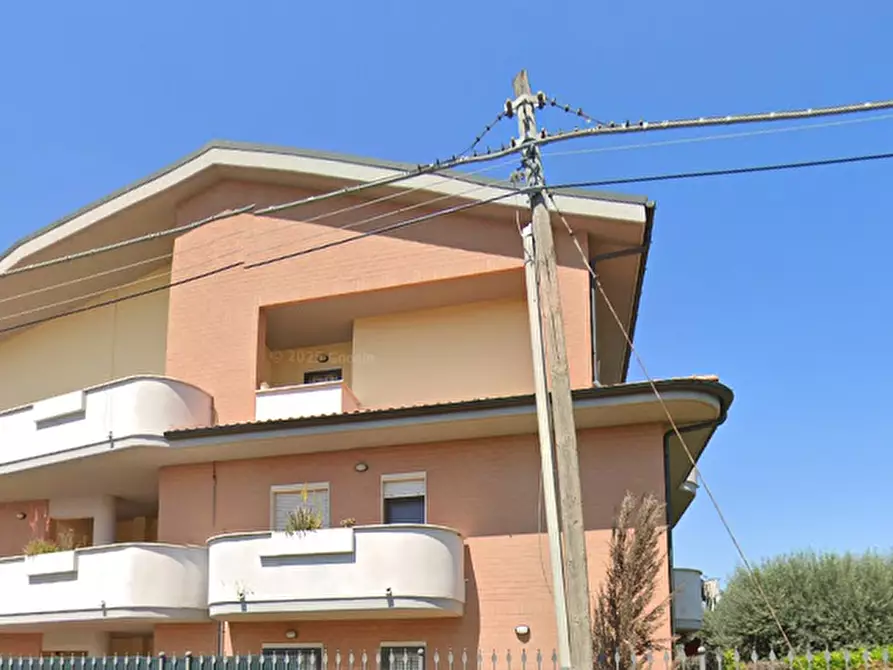 Immagine 5 di Appartamento in vendita  in Via Riola Sardo a Roma