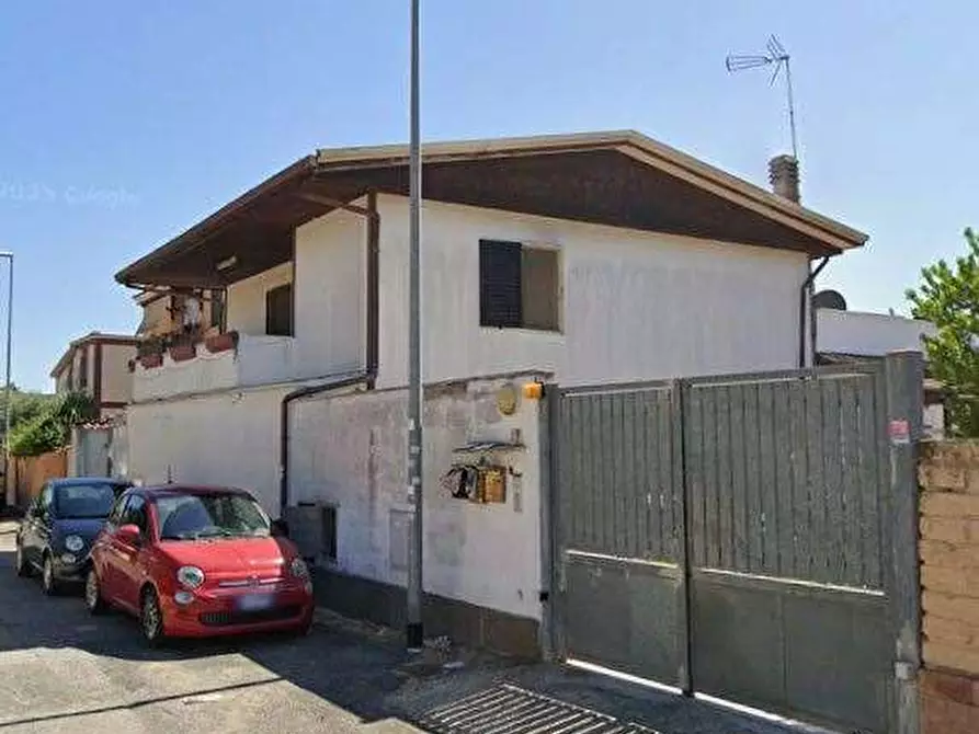 Immagine 5 di Porzione di casa in vendita  in Via Francesco Salvolini a Roma