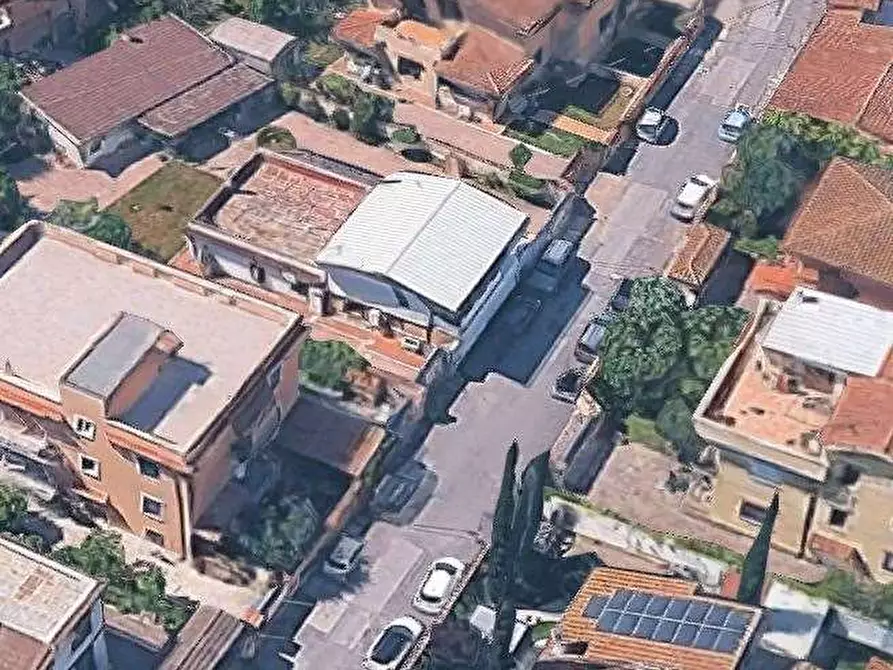 Immagine 11 di Porzione di casa in vendita  in Via Francesco Salvolini a Roma