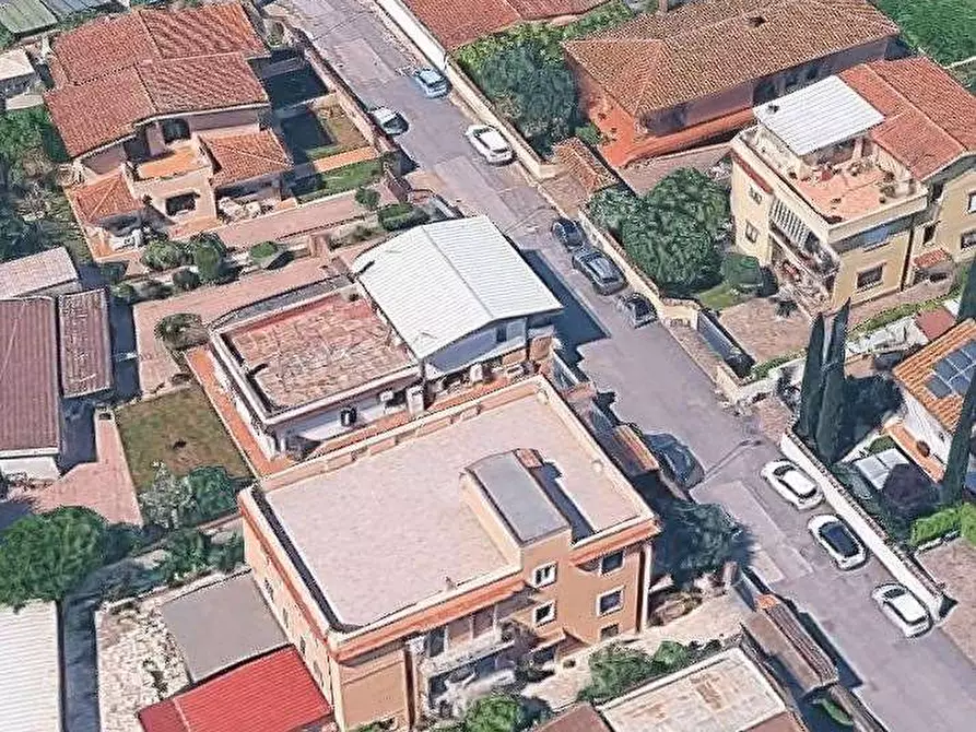 Immagine 12 di Porzione di casa in vendita  in Via Francesco Salvolini a Roma