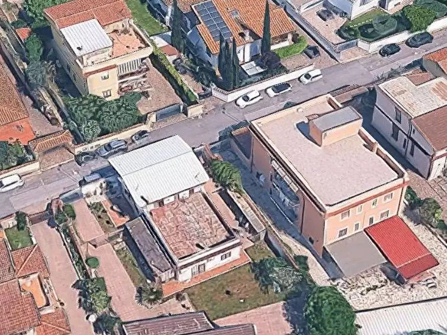 Immagine 13 di Porzione di casa in vendita  in Via Francesco Salvolini a Roma