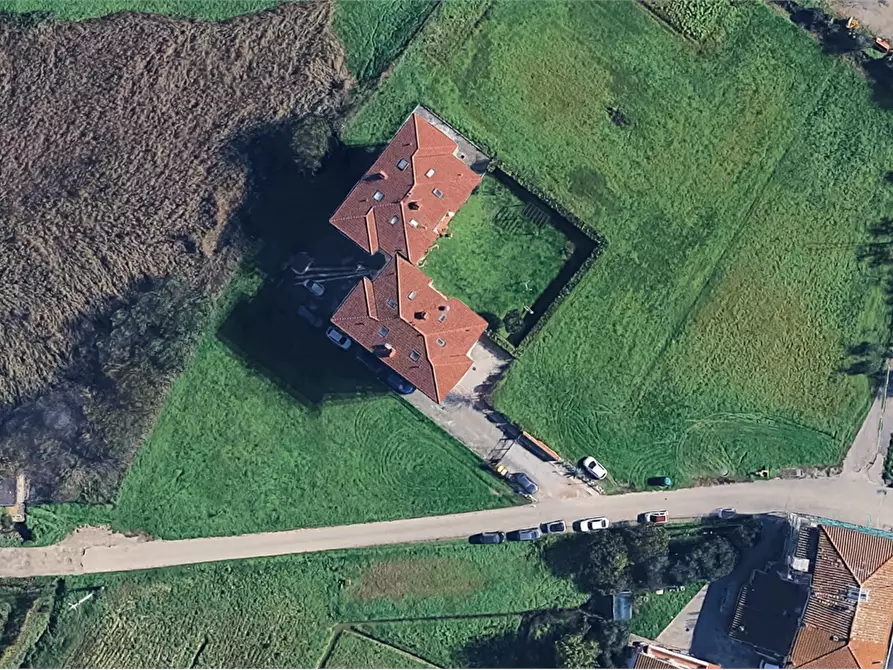 Immagine 14 di Appartamento in vendita  in Via del Maggino a Campi Bisenzio