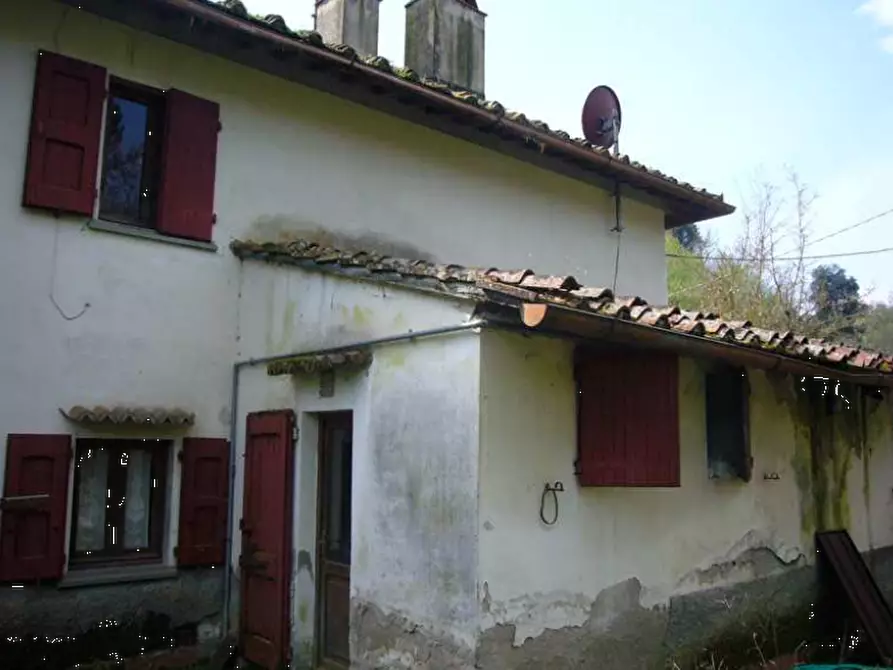 Immagine 2 di Villa in vendita  in Via Ciro Menotti a Reggello