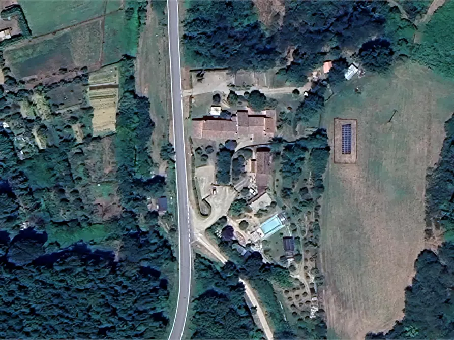 Immagine 11 di Villa in vendita  in Via Ciro Menotti a Reggello