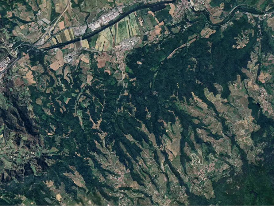 Immagine 14 di Villa in vendita  in Via Ciro Menotti a Reggello