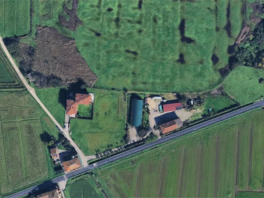 Immagine 9 di Garage in vendita  in Via del Maggino a Campi Bisenzio