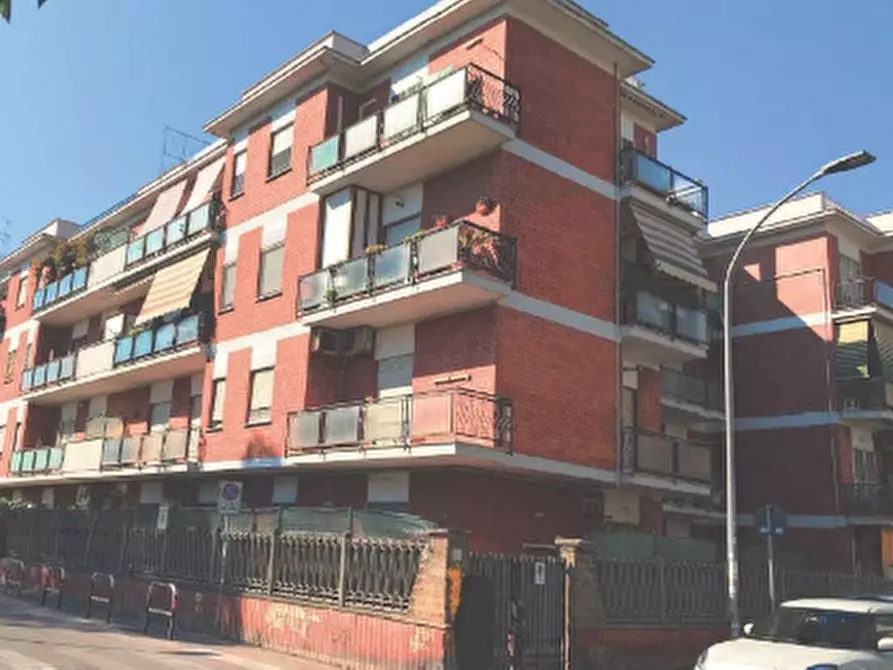 Immagine 4 di Appartamento in vendita  in Via Zara a Pomezia