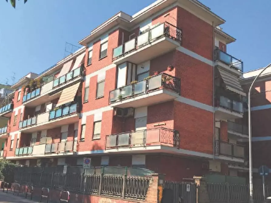 Immagine 8 di Appartamento in vendita  in Via Zara a Pomezia