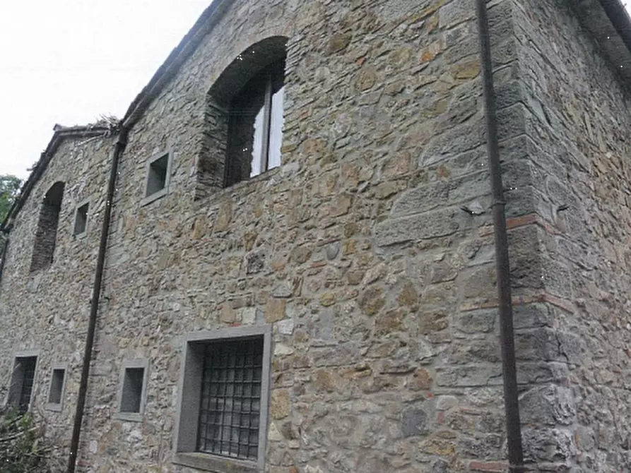 Immagine 4 di Stabile in vendita  in Via Pimonte  a Barberino Di Mugello