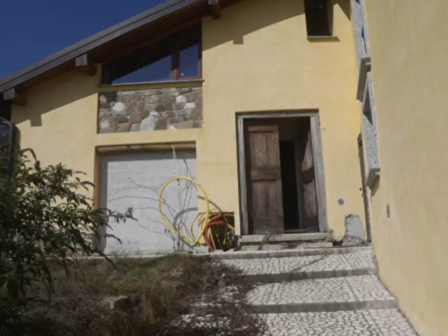 Immagine 4 di Casa indipendente in vendita  in Dozio  a Valgreghentino