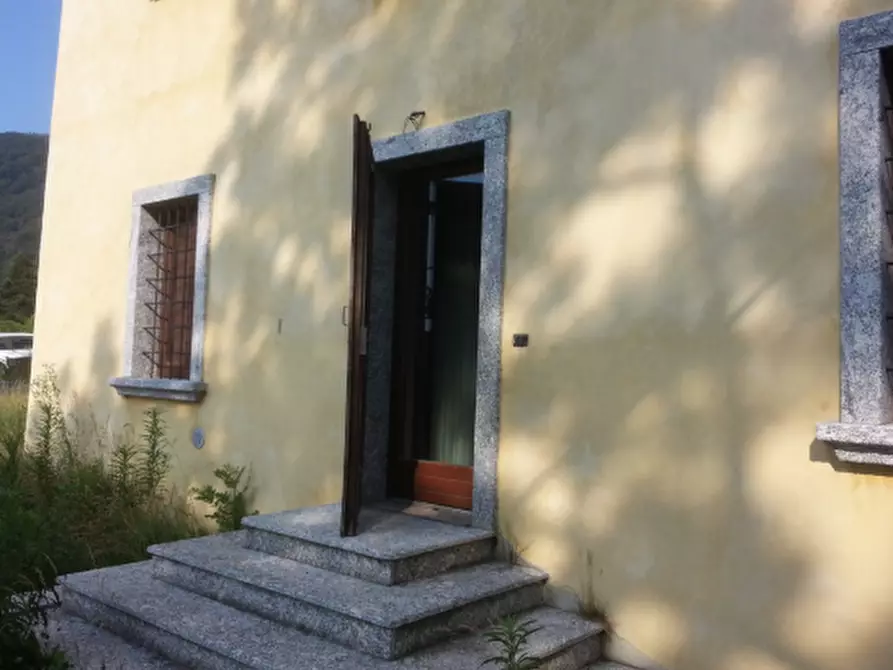 Immagine 8 di Casa indipendente in vendita  in Dozio  a Valgreghentino