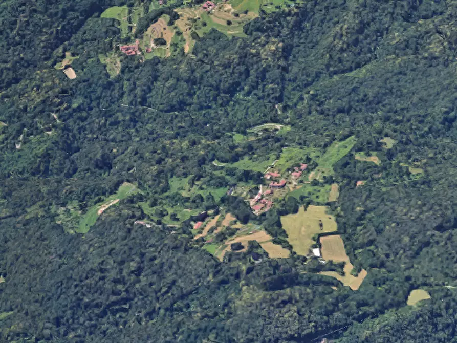 Immagine 17 di Casa indipendente in vendita  in Dozio  a Valgreghentino