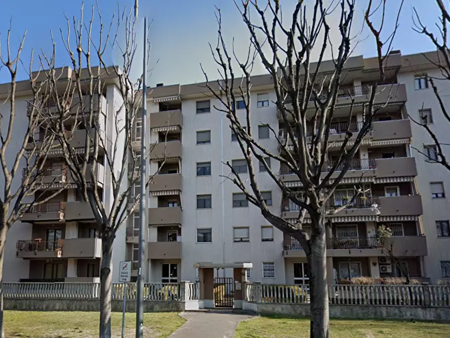 Immagine 6 di Appartamento in vendita  in Viale Liberazione a Corsico