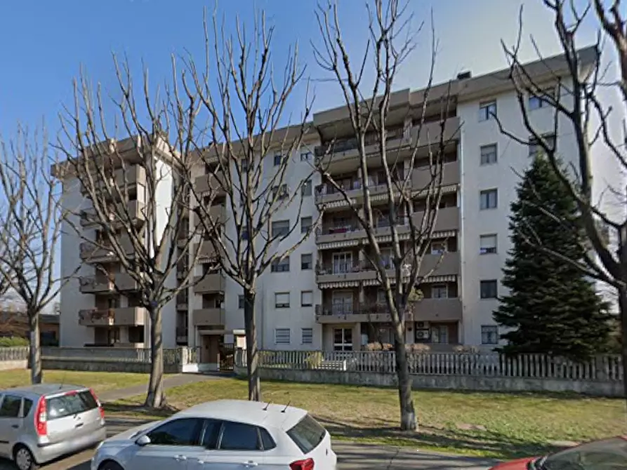 Immagine 7 di Appartamento in vendita  in Viale Liberazione a Corsico