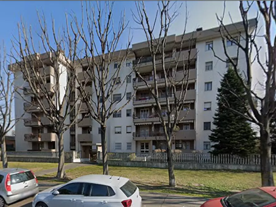 Immagine 12 di Appartamento in vendita  in Viale Liberazione a Corsico