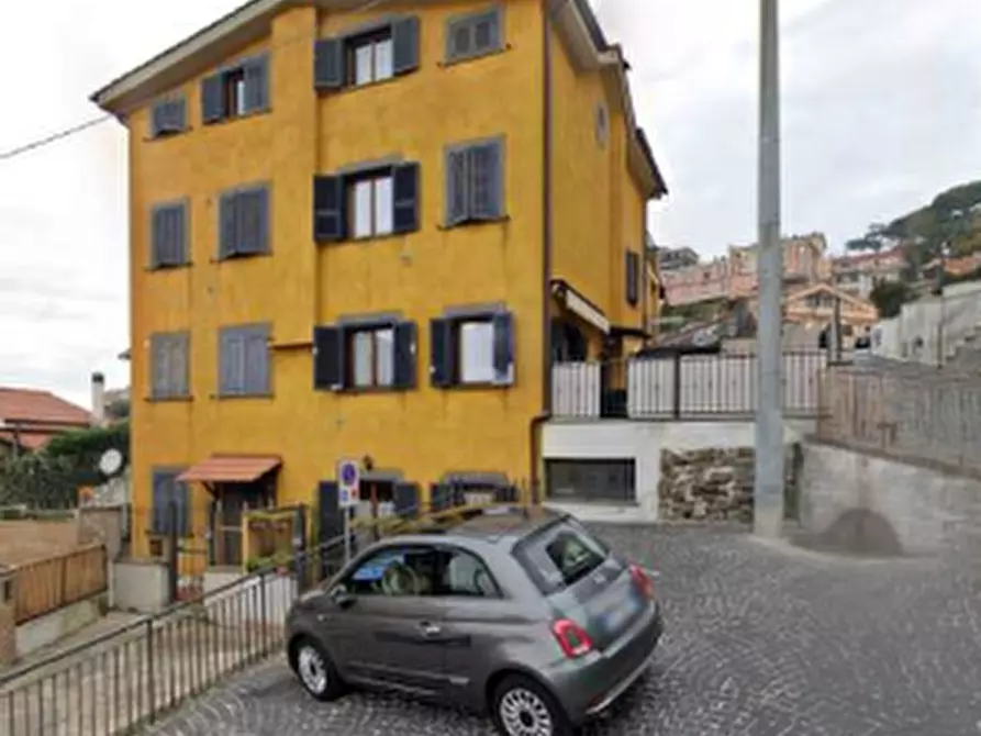 Immagine 15 di Appartamento in vendita  in Via Borgo Valle Vergine a Rocca Di Papa