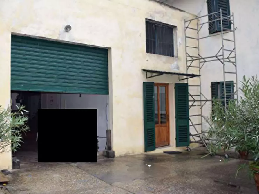 Immagine 16 di Casa indipendente in vendita  in Via Livornese a Lastra A Signa