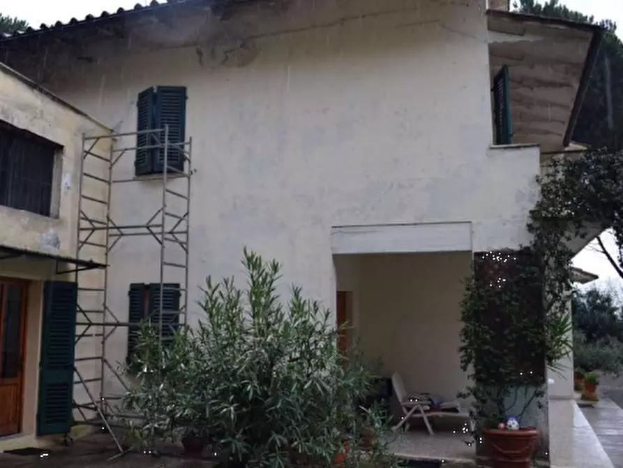 Immagine 17 di Casa indipendente in vendita  in Via Livornese a Lastra A Signa