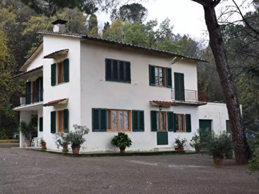 Immagine 2 di Casa indipendente in vendita  in Via Livornese a Lastra A Signa