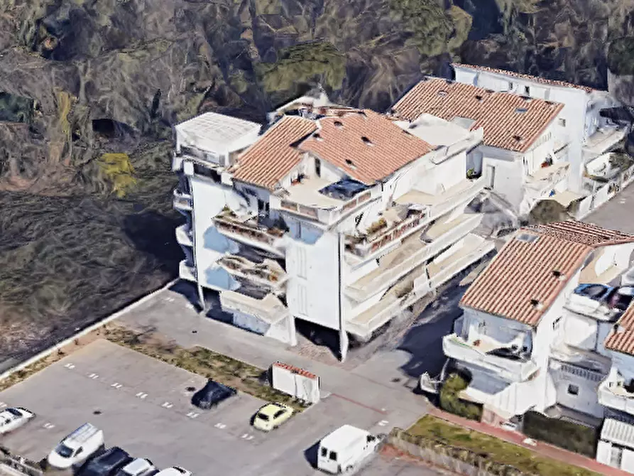 Immagine 12 di Appartamento in vendita  in Via Marina a Ravenna