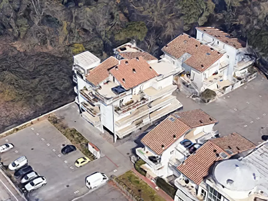 Immagine 14 di Appartamento in vendita  in Via Marina a Ravenna